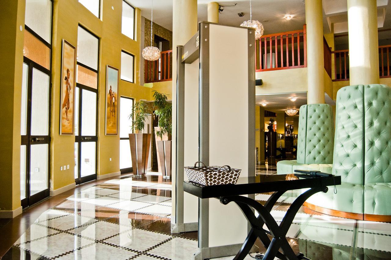 South Star International Hotel Awasa Buitenkant foto