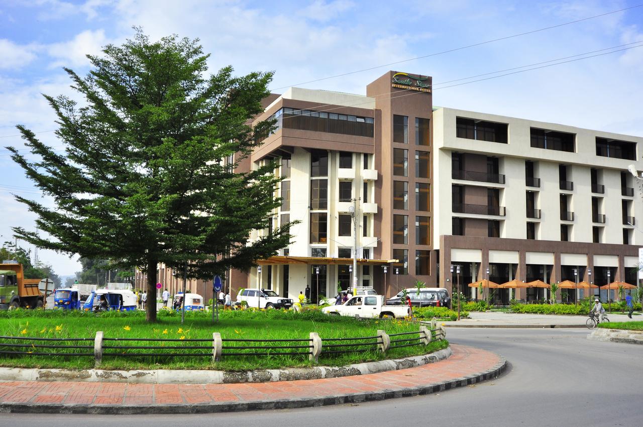 South Star International Hotel Awasa Buitenkant foto